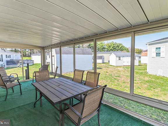 2nd image of 345 Jacobs Loop