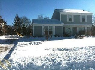 44625 Huntington Dr, Novi, MI 48375