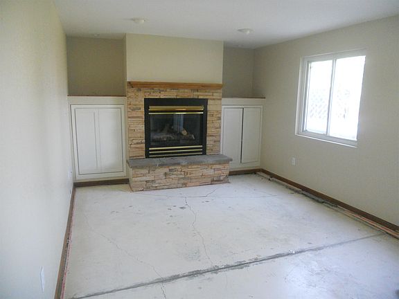 4th image of 3225 Valmont St