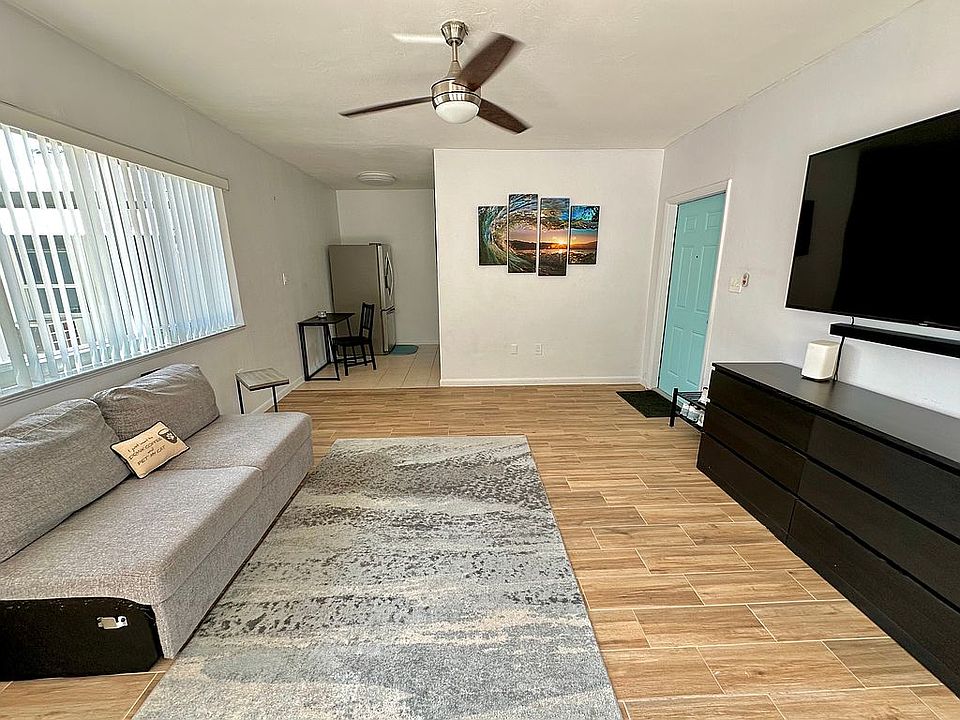 1st image of 13155 Emerald Dr #2