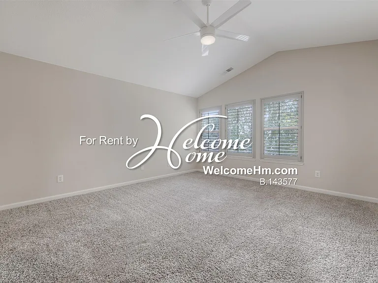 4698 Hampton Ln — Photo 14