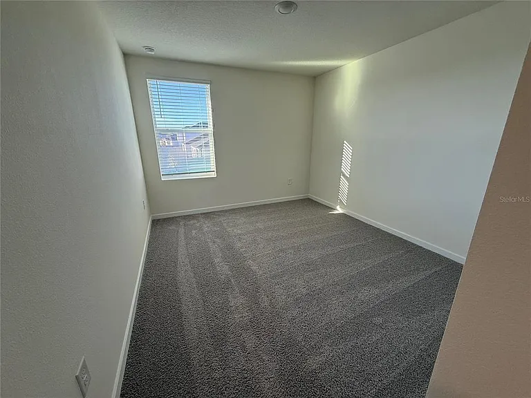 599 Preston Cove Dr — Photo 8