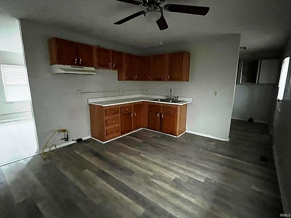 5th image of 1333 Southlea Dr
