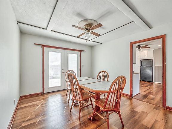 5th image of 1017 Sherman Ave