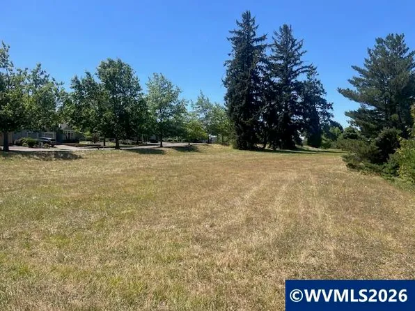 4653 SW Birdsong Dr, Corvallis, OR 97333