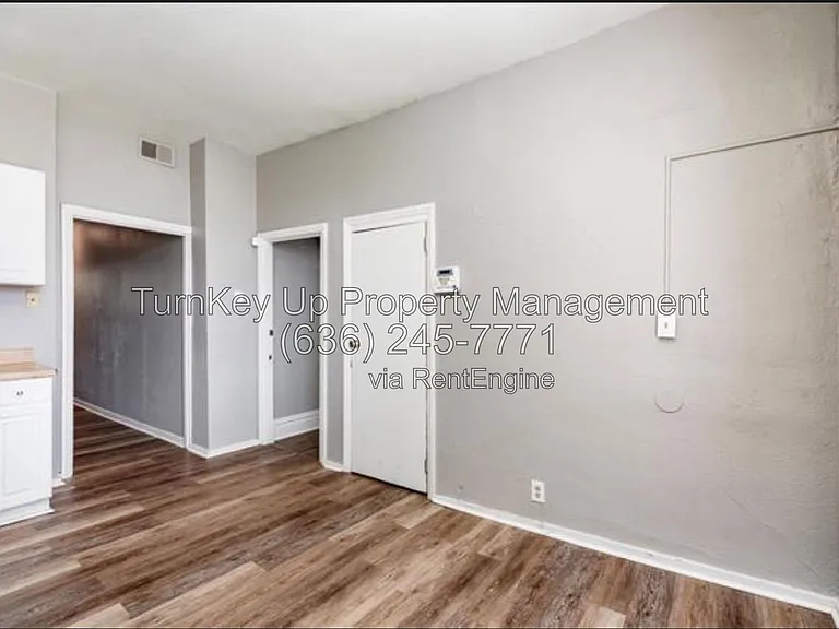 4005 S Grand Blvd — Photo 16