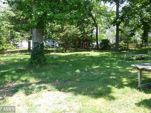 4th image of 6926 Halleck St