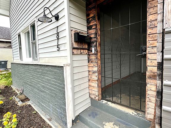 5th image of 1815 Pearl St