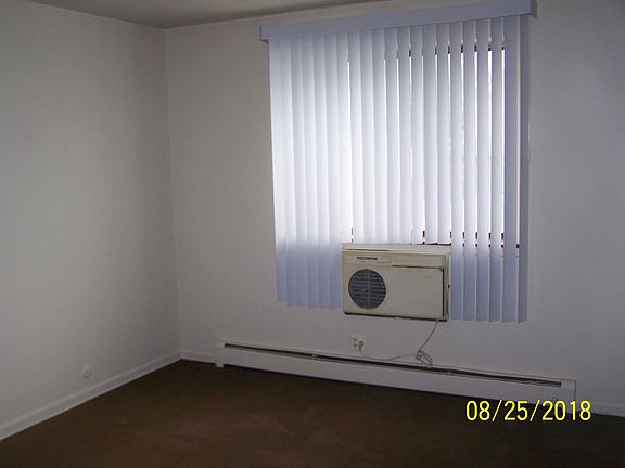 4th image of 7465 S South Shore Dr APT 202