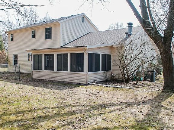 2nd image of 420 Montague Dr