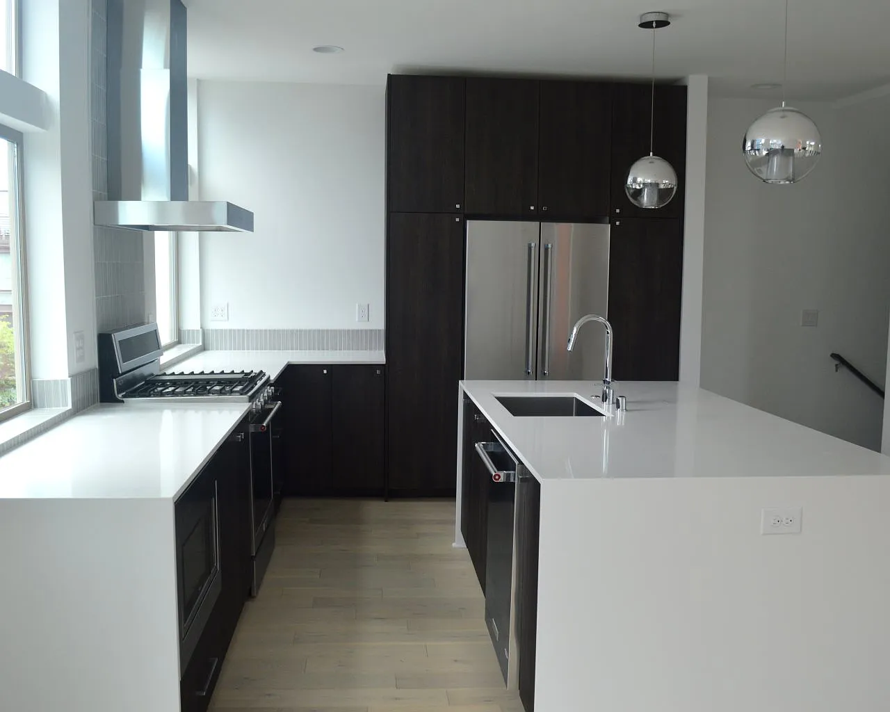 3 bed, 1634 sqft, $3,750 — Photo 3