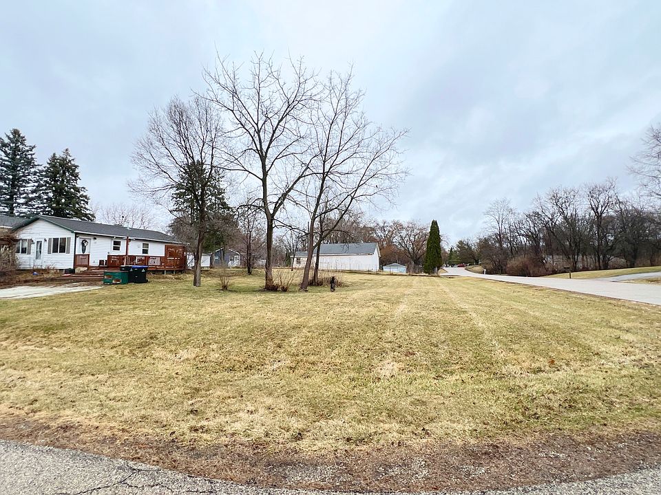 2nd image of 2606 Cherry Dr
