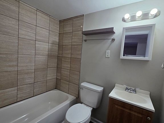2nd image of 100 Brookside Dr APT 3A