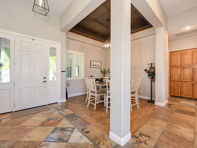 7029 Pembroke Way — Photo 9