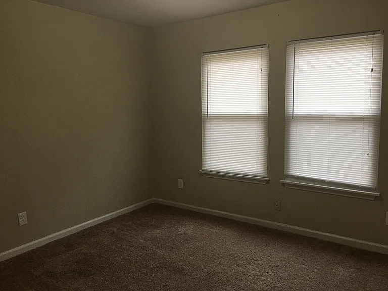 2126 Belvin Pl — Photo 4