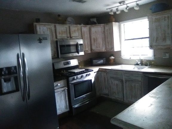 3rd image of 13529 Petite Dr