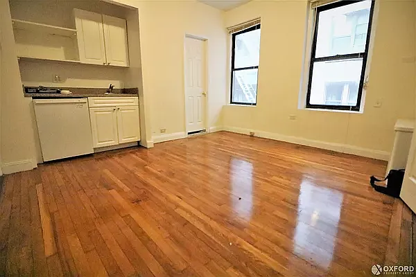 Rented by Oxford Property Group | media 12