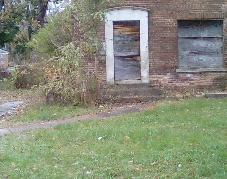 9818 S. Yates Blvd.