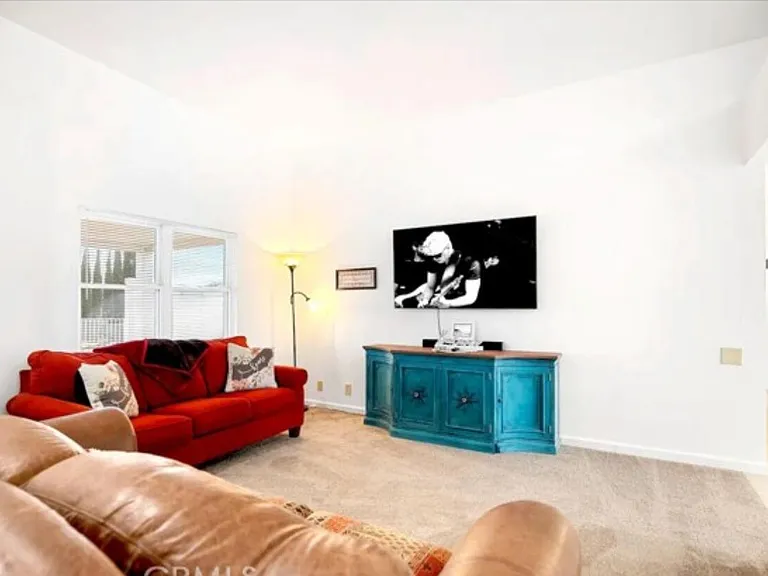 8564 Taft Ct — Photo 9