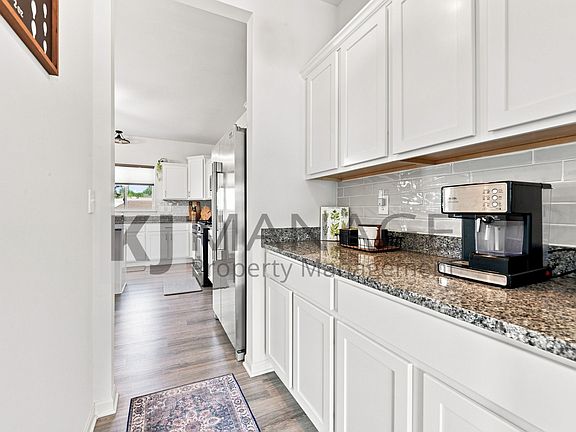 2nd image of 14441 Josephine Ct