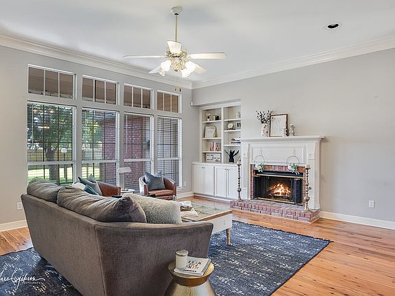 5th image of 1513 Lexington Dr