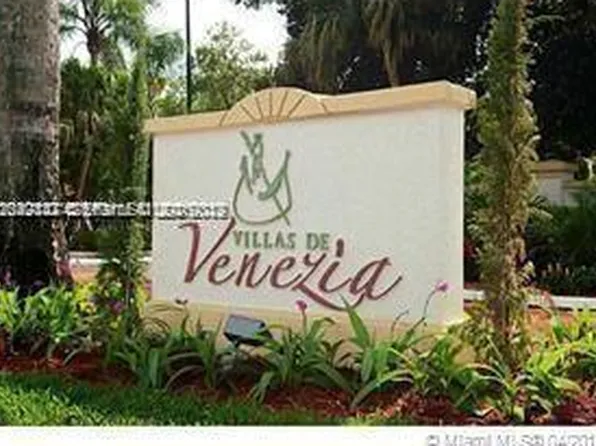 9877 Nob Hill Ln, Fort Lauderdale, FL