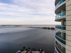 2127 Brickell Ave