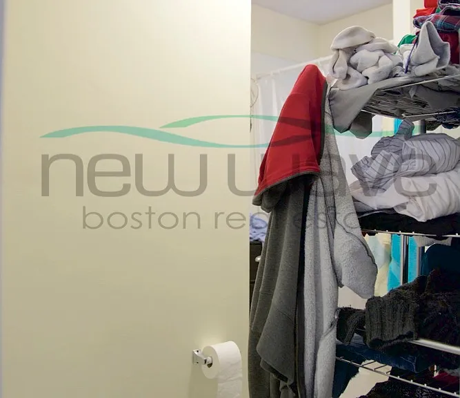 55 Queensberry St #8 — Photo 7