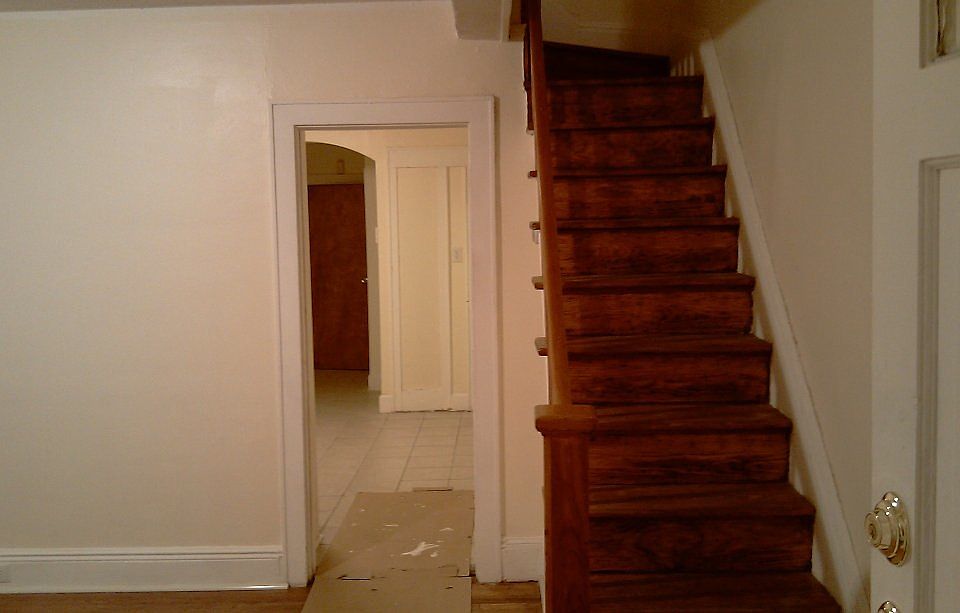 Entry Way Stair Case