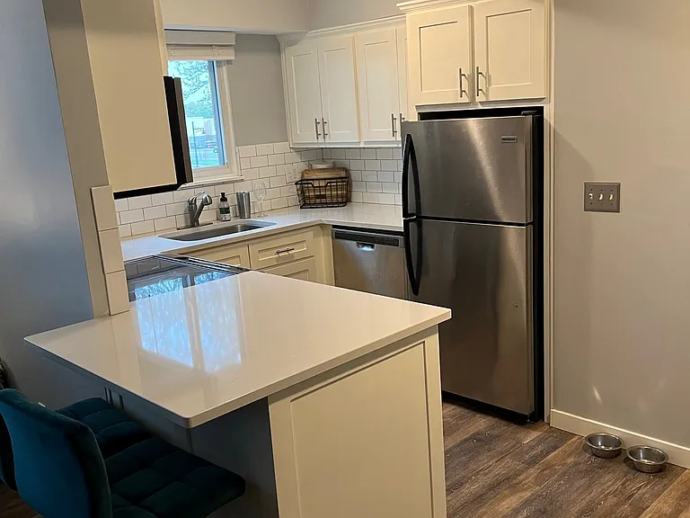 6027 Metcalf Ln #3A — Photo 4