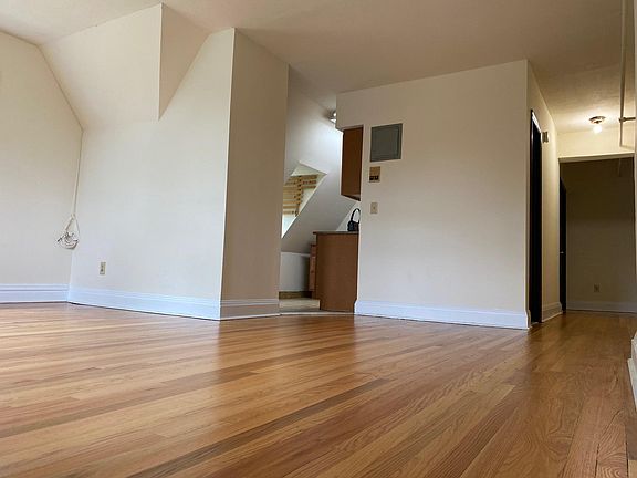 Living room (Continued)