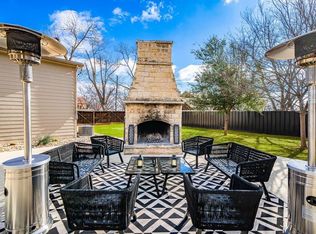 211 N Cherry St, Fredericksburg, TX 78624