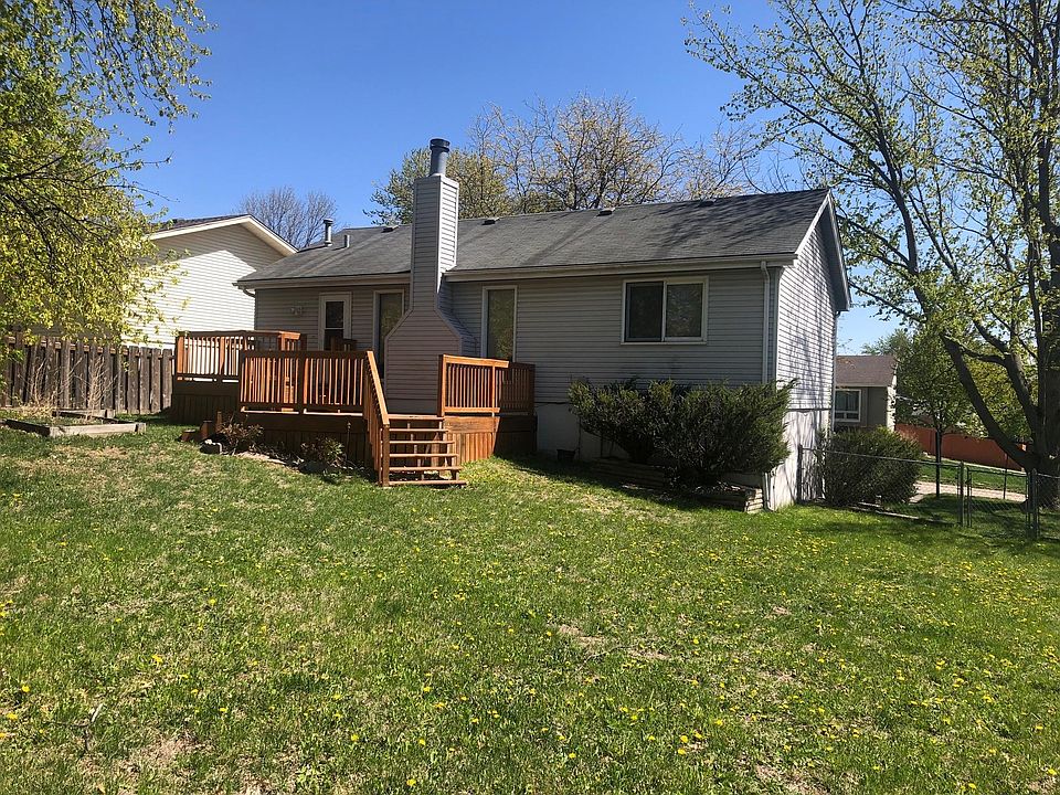 2nd image of 13322 Frederick Cir