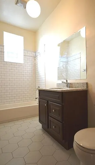 1417 W Belle Plaine Ave #1 — Photo 6