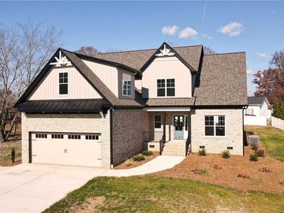 109 Glen Brooke Ln, King, NC, 27021