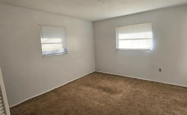 525 Altoona St NW — Photo 6