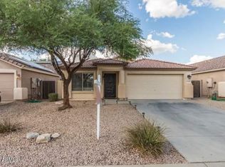 2696 E Silversmith Trl, San Tan Valley, AZ 85143
