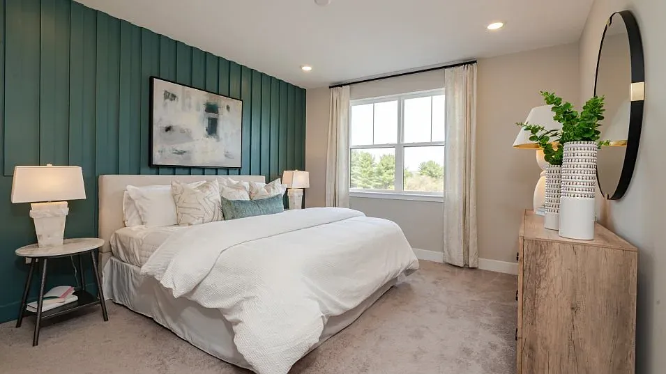 2 bed, 1323 sqft, $3,100 — Photo 3