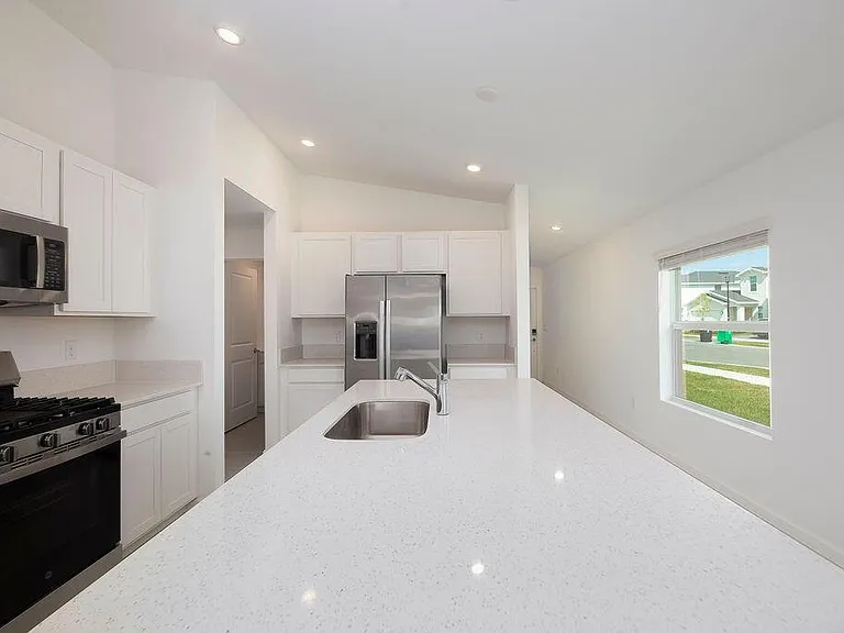 11146 NW Fernbrook Dr — Photo 7