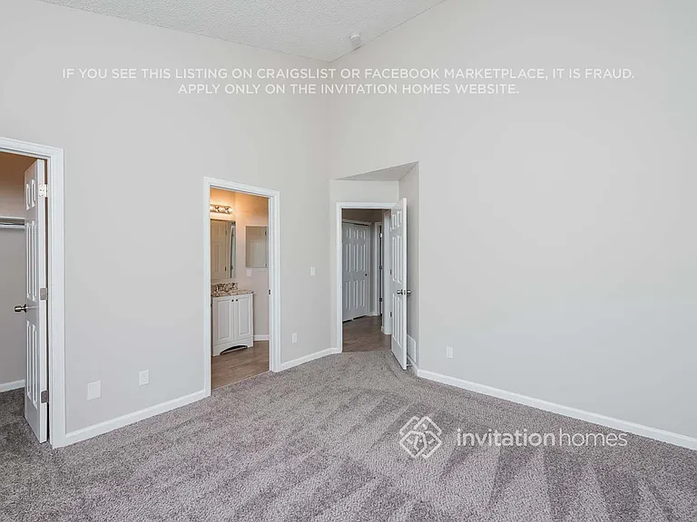 19710 E Lasalle Dr — Photo 7