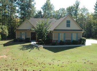 110 Holleys Grove Dr, Lagrange, GA 30240