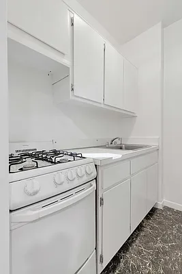 Rented by Compass | media 7