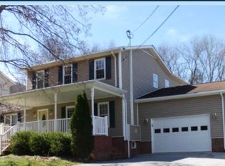 114 Pleasantview Dr, Bluefield, VA 24605