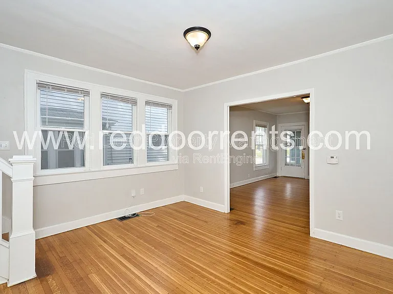 4704 N College Ave — Photo 10