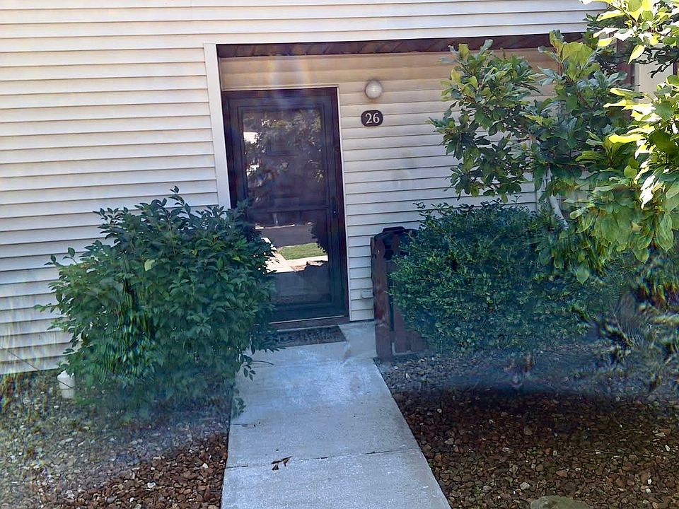 Front Door of 26 Wilshire Heights Condo