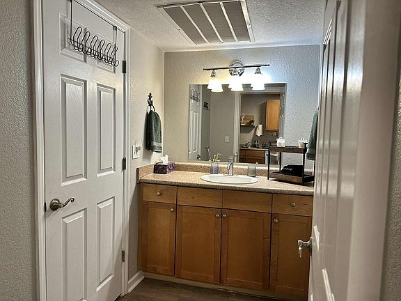 2nd image of 239 Seahorse Dr SE Unit B