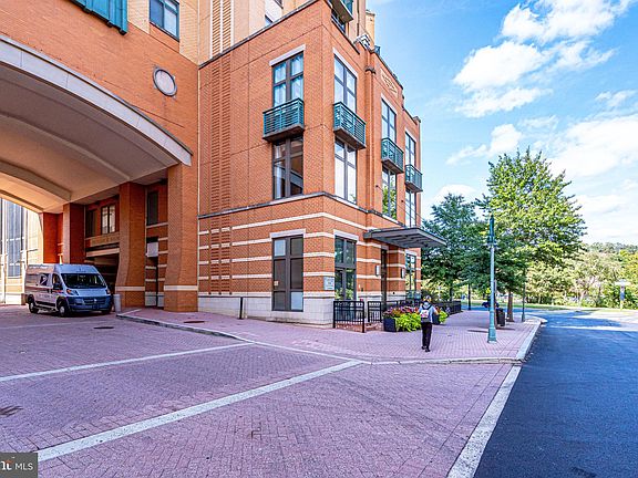 2nd image of 2720 S Arlington Mill Dr Unit 311