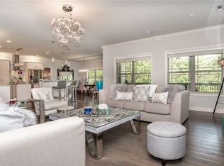 9 NE Spinnaker Ridge Ln, Bentonville, AR 72712