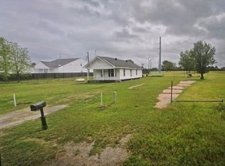 20834 Cochran Rd, Prairie View, TX 77445