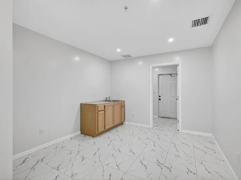 3255 Avenue J #2 — Photo 23